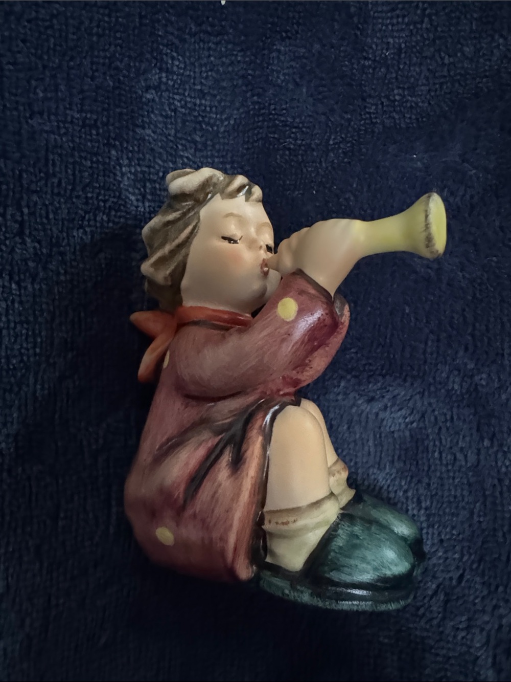 Hummel 391 Girl with Trumpet